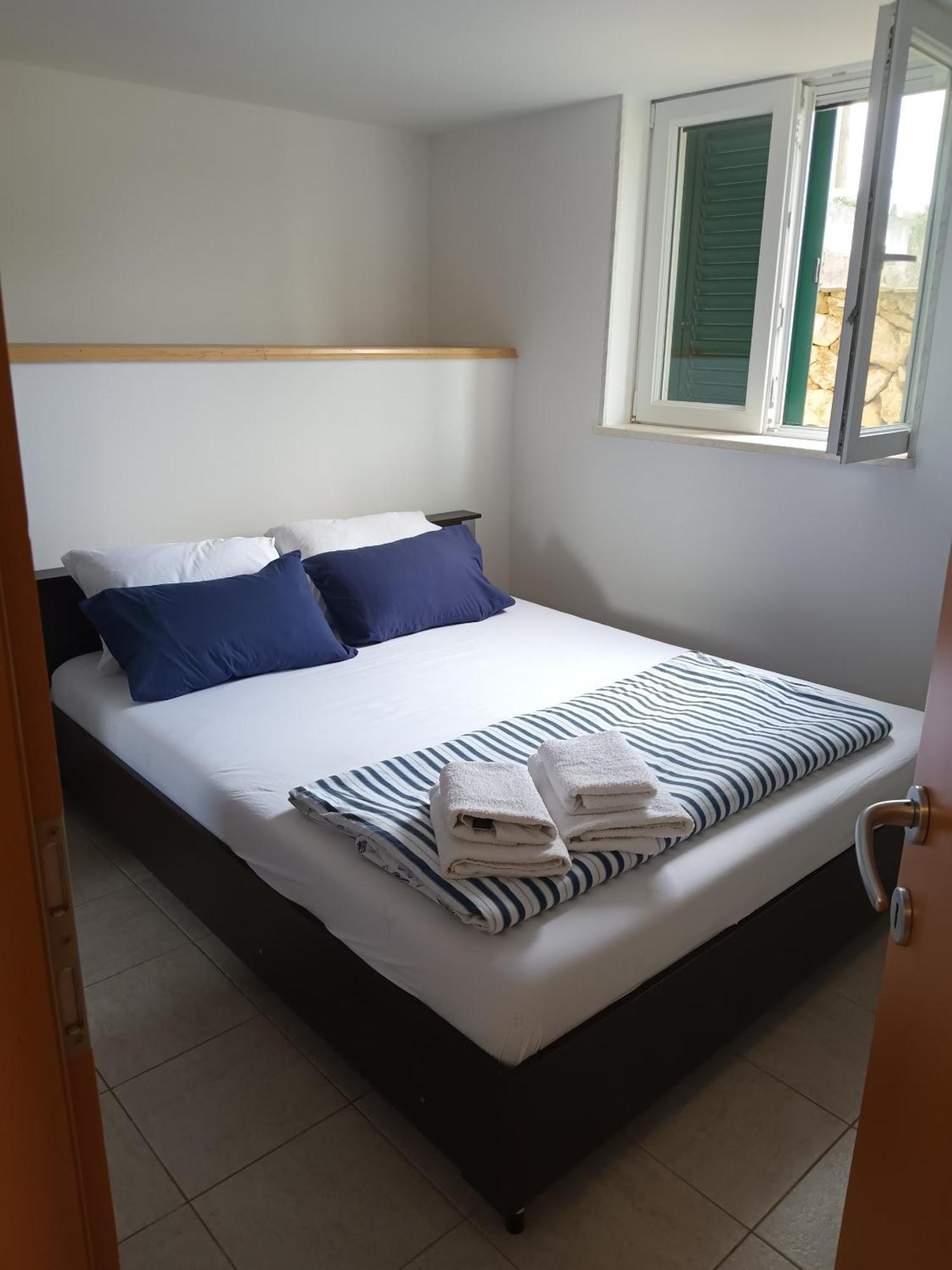 Apartments With A Parking Space Marina, Trogir - 11554 Extérieur photo